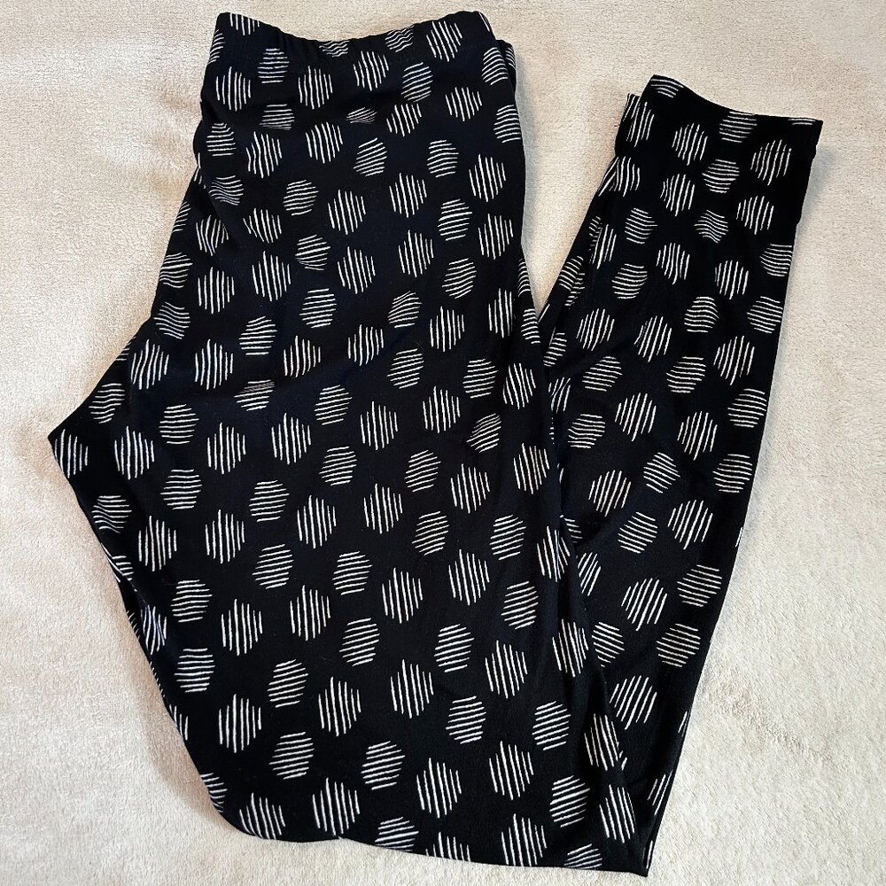 Wet Seal Printed Brushed Black Pattern Leggings Size Large